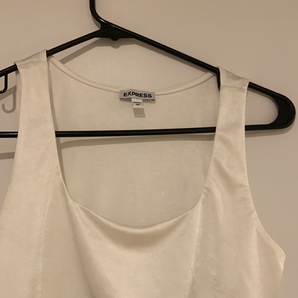 Express Top - Picture 2 of 4